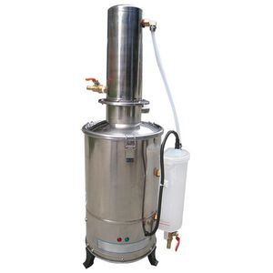 destilador de agua de laboratorio