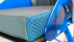 cojín de asiento / para silla de ruedas / de espuma / lavable