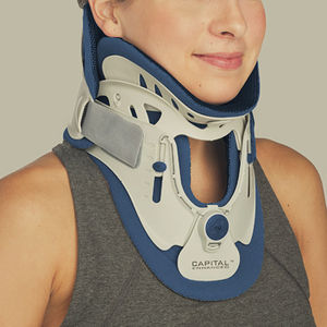 collarín cervical rígido / C4 / con mentonera / con soporte torácico