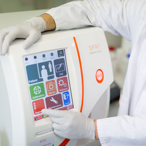 analizador de hematología en 5 poblaciones / 26 parámetros / automático / para el hombre