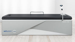 mesa de hidromasaje con chorro de agua