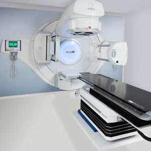 acelerador lineal de particulas radioterapia / radiocirugía estereotáxica / con mesa de posicionamiento robotizado