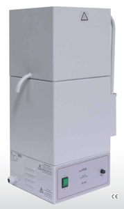destilador de agua de laboratorio