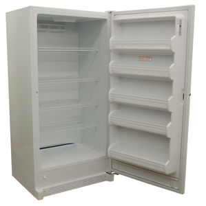 congelador de laboratorio / de tipo armario / con descongelación automática / con 1 puerta