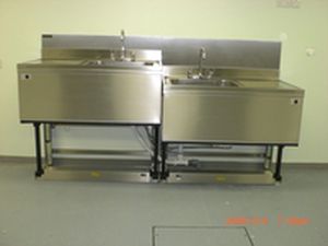 fregadero de laboratorio / 2 estaciones / ajustable en altura