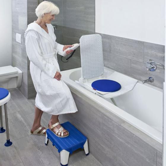 Asiento de baño AQUATEC ORCA NG Invacare con respaldo alto Asiento de baño AQUATEC ORCA NG Invacare con respaldo alto