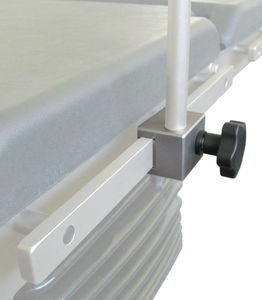 fijador para mesa de operaciones de acero inoxidable 1