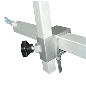 fijador para mesa de operaciones de acero inoxidable 1