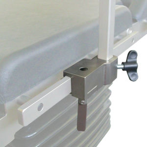 fijador para mesa de operaciones de acero inoxidable 1