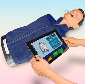 maniquí de prácticas para cuidados de urgencias