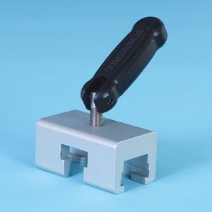 fijador para mesa de operaciones 1
