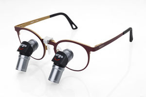 lupa quirúrgica con montura de gafas
