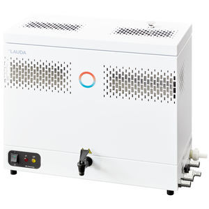 destilador de agua de laboratorio