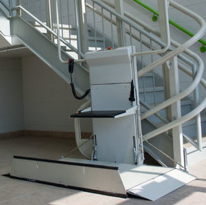 plataforma elevadora para silla de ruedas
