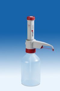 dispensador sobre frasco de laboratorio 1