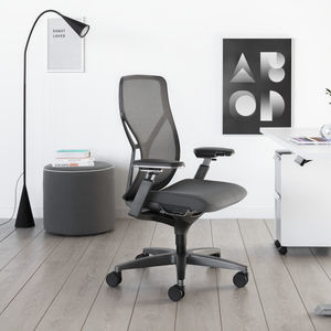 silla de oficina con reposabrazos 1