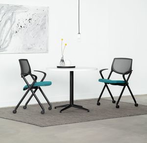 silla de oficina con reposabrazos