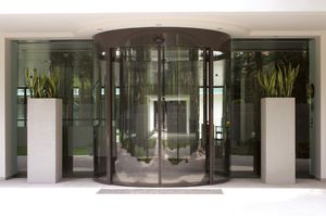 puerta corredera / para centro sanitario / de vidrio / doble