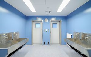 puerta de hospital
