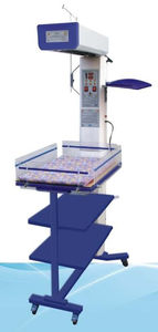 mesa de reanimación neonatal con ruedas