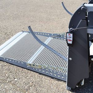 plataforma elevadora para silla de ruedas