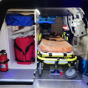 ambulancia de salvamento / quitanieves / tipo B / militar