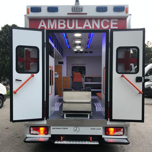 ambulancia de urgencias quirúrgicas