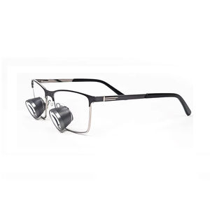 lupa quirúrgica con montura de gafas 1