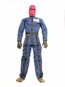 maniquí de prácticas para cuidados de urgencias