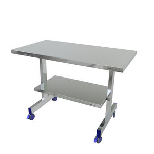 mesa de instrumentos de acero inoxidable 1