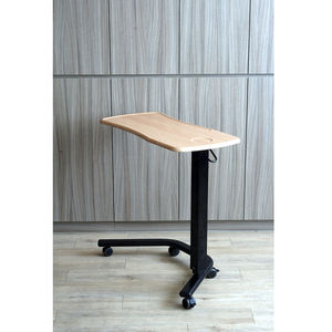 mesa de cama con ruedas
