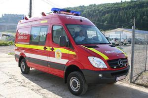 ambulancia para cuidados intensivos