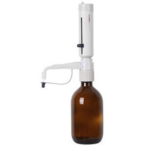dispensador sobre frasco de laboratorio