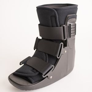 bota ortopédica inmovilizadora corta 1