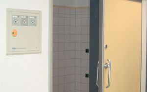 puerta de hospital
