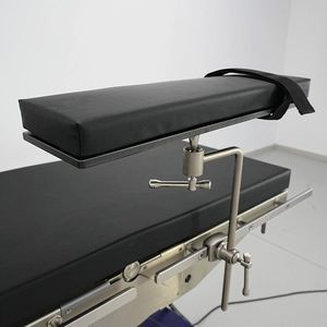 reposabrazos para mesa de operaciones 1