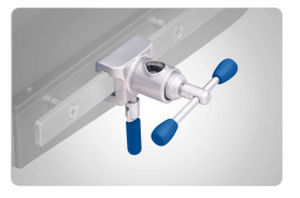 fijador para mesa de operaciones de acero inoxidable 1