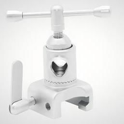 fijador para mesa de operaciones de acero inoxidable 1