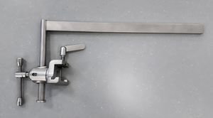 riel para mesa de operaciones 1