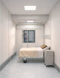 sala blanca para habitación para cuidados intensivos 1