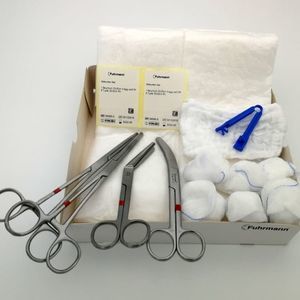 kit de instrumentos para el parto/episiotomía 1
