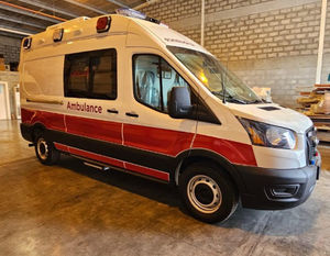 ambulancia para cuidados intensivos 1