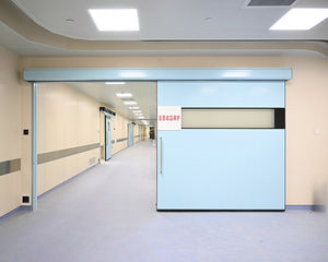 puerta de servicio