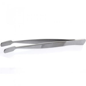 pinza quirúrgica