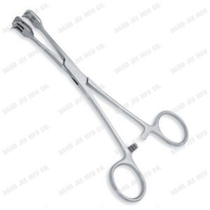 pinza quirúrgica