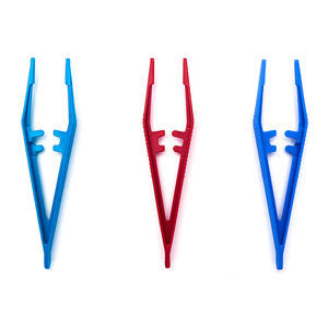 pinza quirúrgica