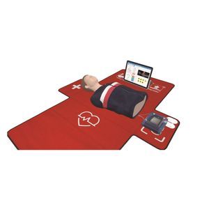 maniquí de prácticas para cuidados cardiopulmonares