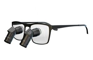 lupa quirúrgica con montura de gafas 1