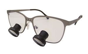 lupa quirúrgica con montura de gafas