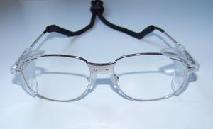 montura para lupa quirúrgica con montura de gafas 1